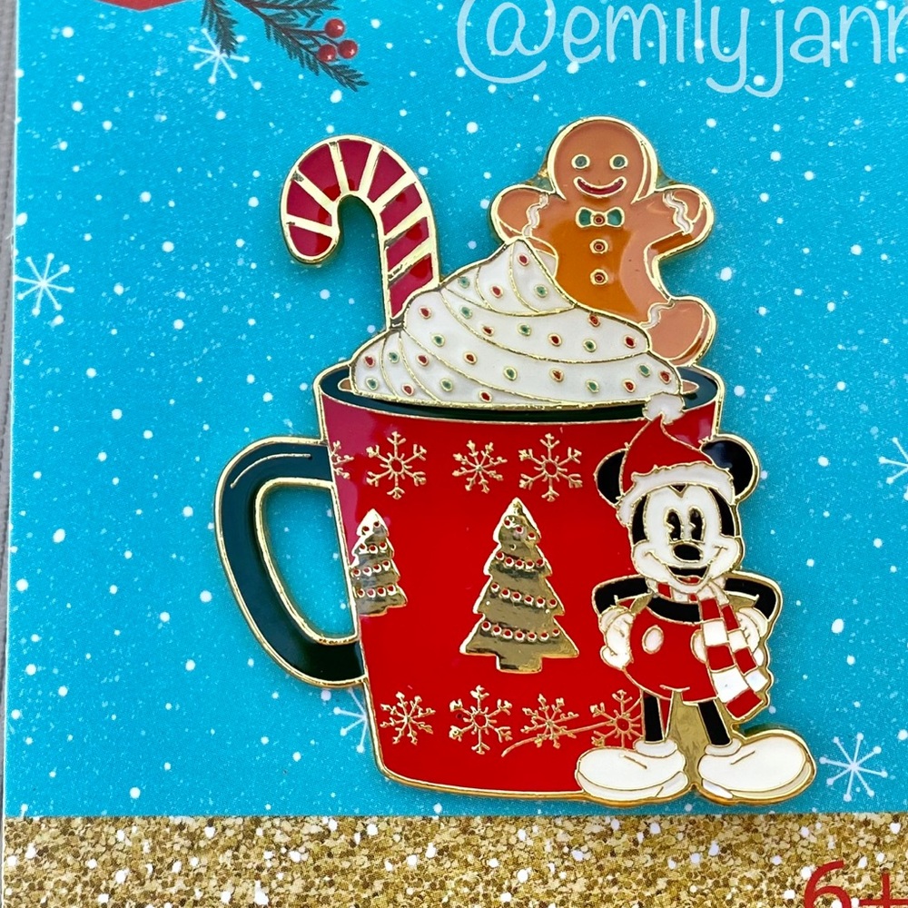 Mickey Mouse🎄Holiday Pin - Picture 4 of 5